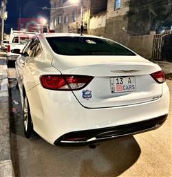 Chrysler 200